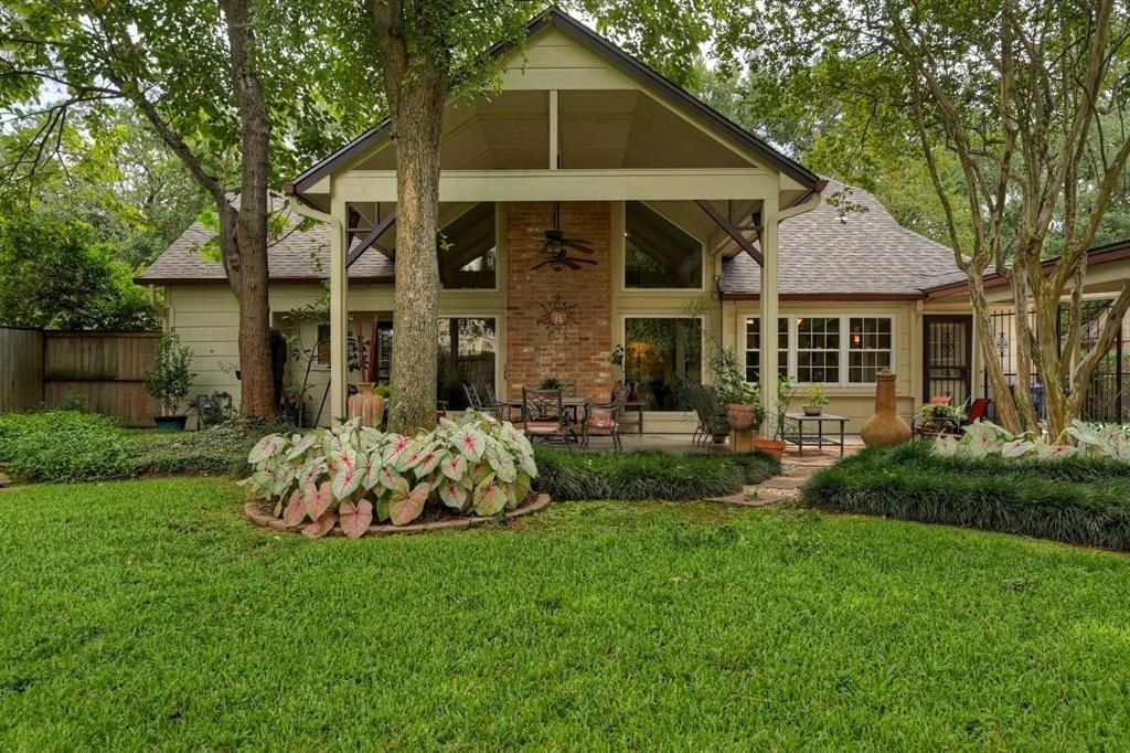 12034 Riverview Drive