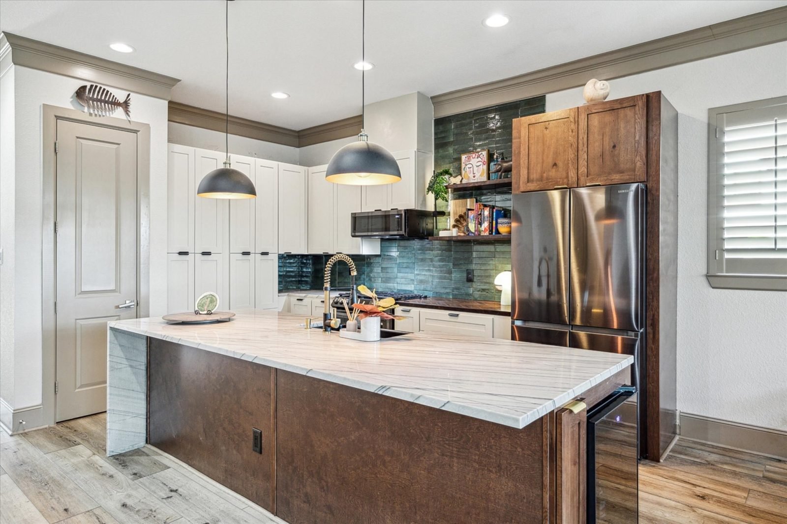 11103 Sherwood Oak Lane