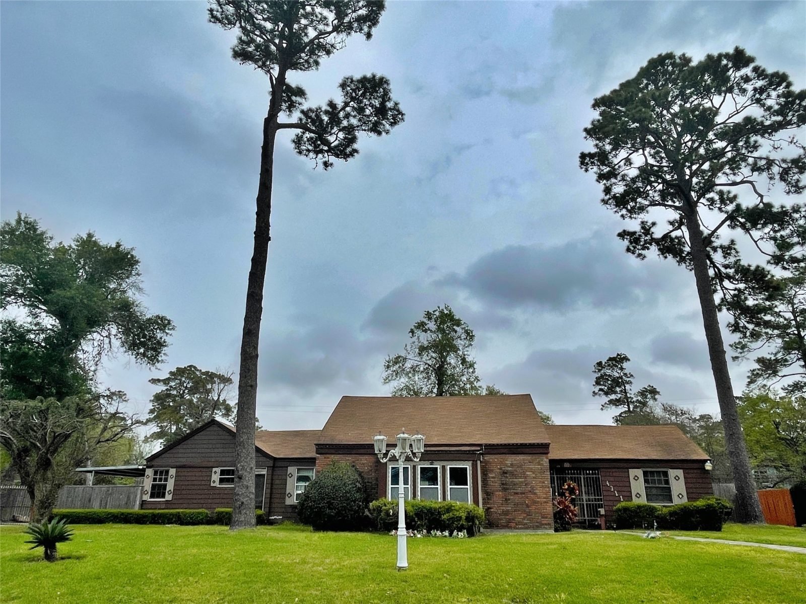4311 Laurel Drive