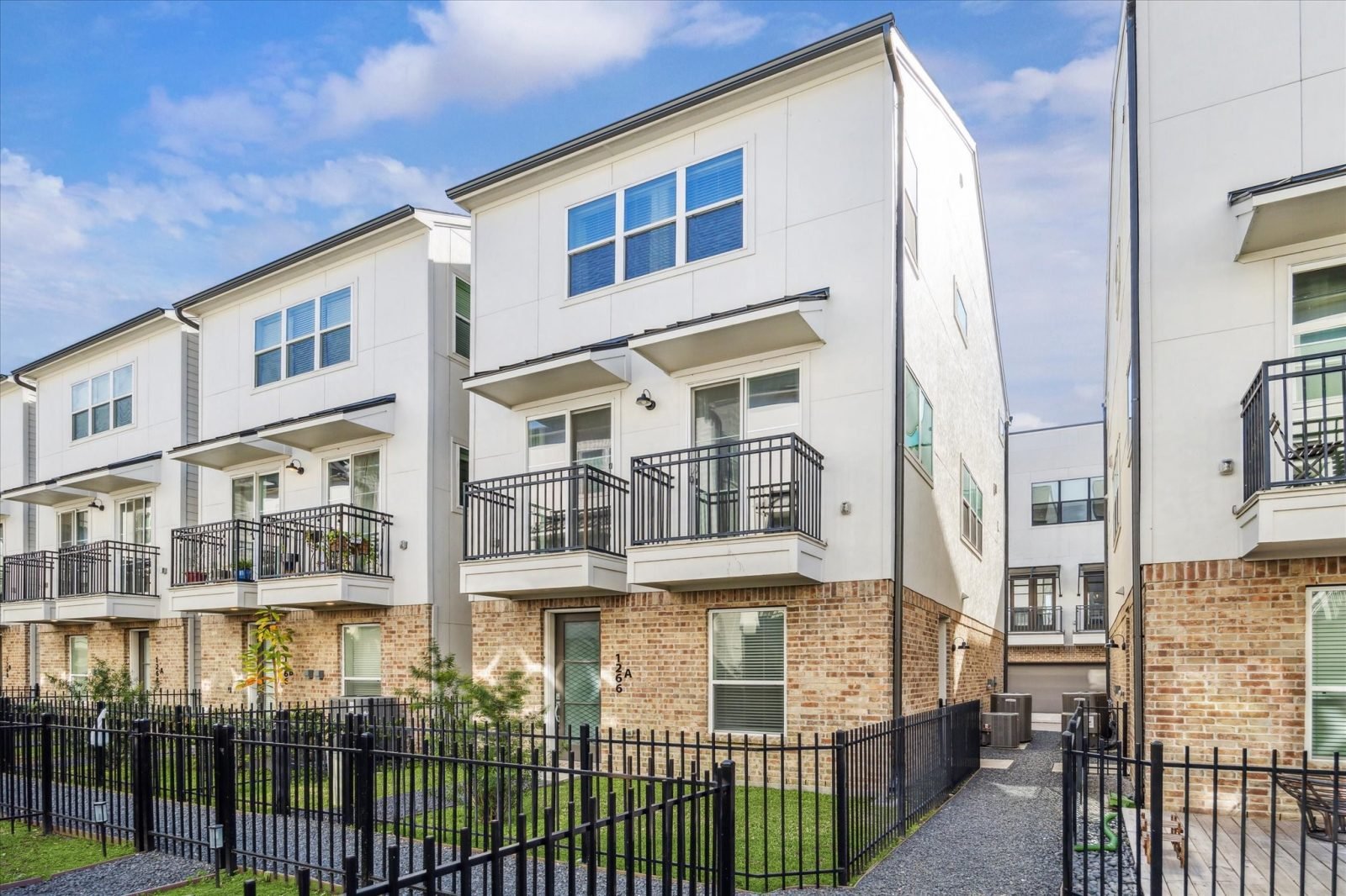 1266 North Post Oak Road, Unit A
